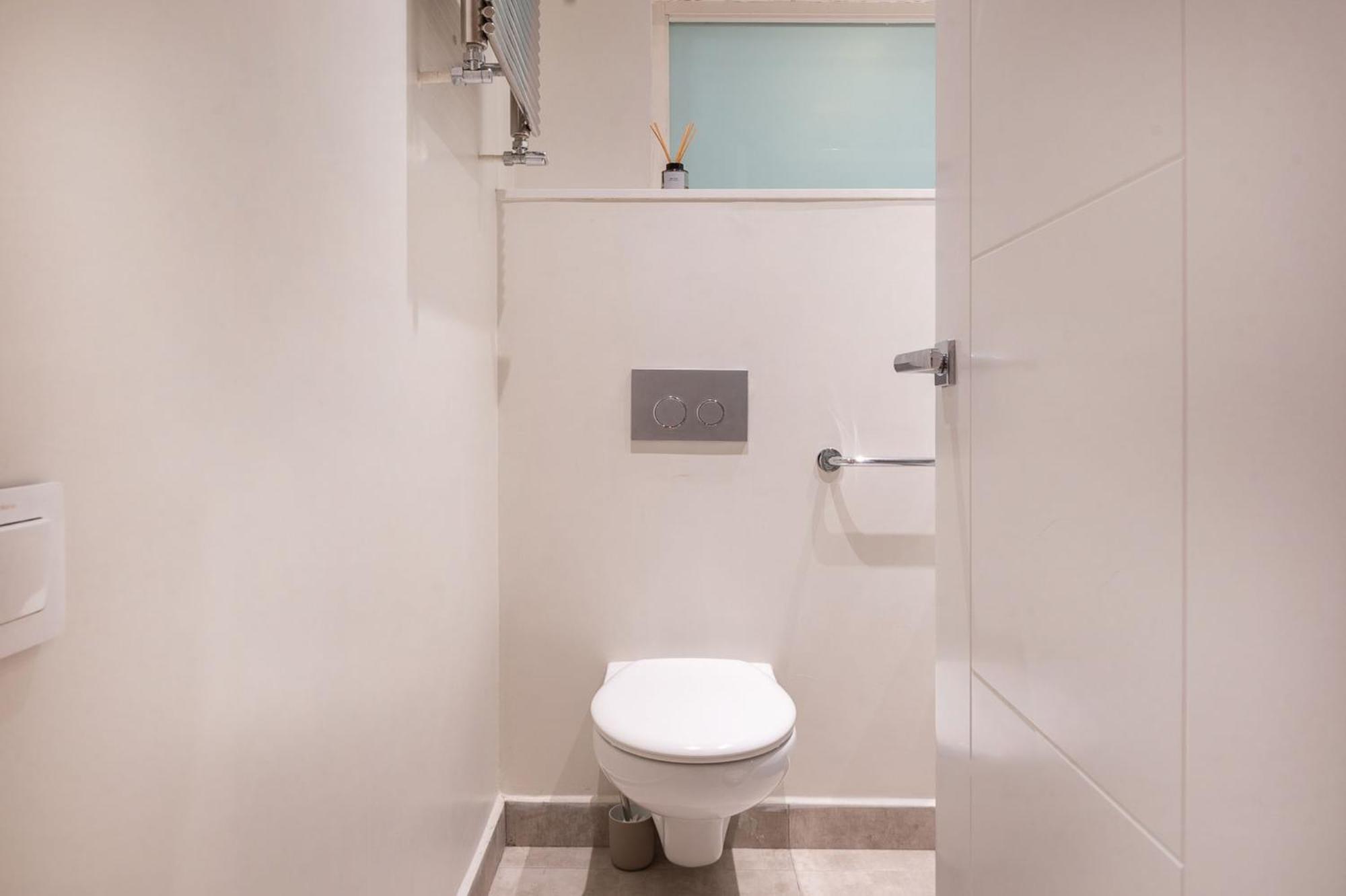 Warmth And Comfort In The Sought-after Eixample Apartamento Barcelona